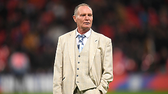 Легендата на английския футбол Пол Гаскойн е намерен в безсъзнание