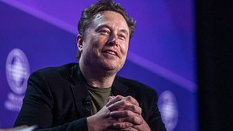 Пазарната капитализация на Tesla падна с 68 млрд. долара, след като Мъск обяви създаването на партия