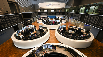 Европейските акции регистрираха повишиха в ранната търговия в четвъртък след