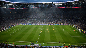 Интер Милано и Милан забраниха достъпа на стадиона си на