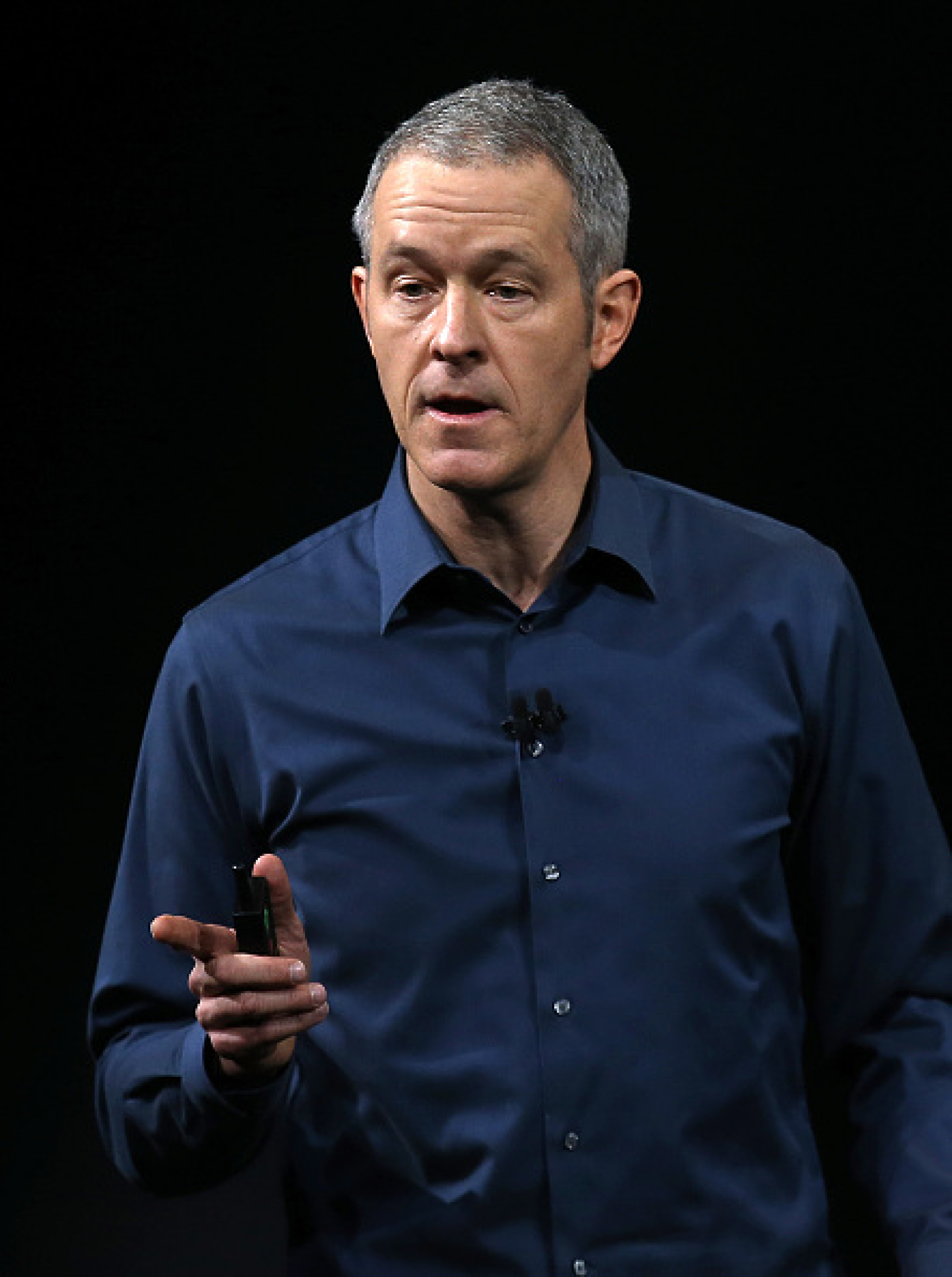 След 10 г. на позицията: Главният оперативен директор на Apple Джеф Уилямс напуска поста си