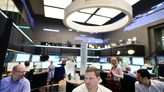 Европейските борсови индекси регистрираха предимно понижения в понеделник водени от