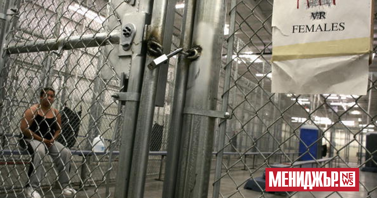 Мексикански съд осъди десет души на по 141 години затвор