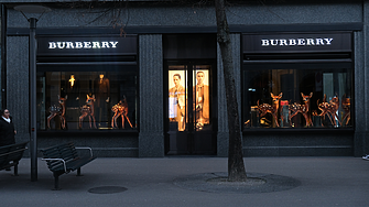 Британският доайен в луксозните стоки Burberry се изправя на крака след поредица от реформи