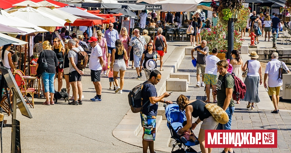 Френски курорт започва да глобява посетителите, които се разхождат голи