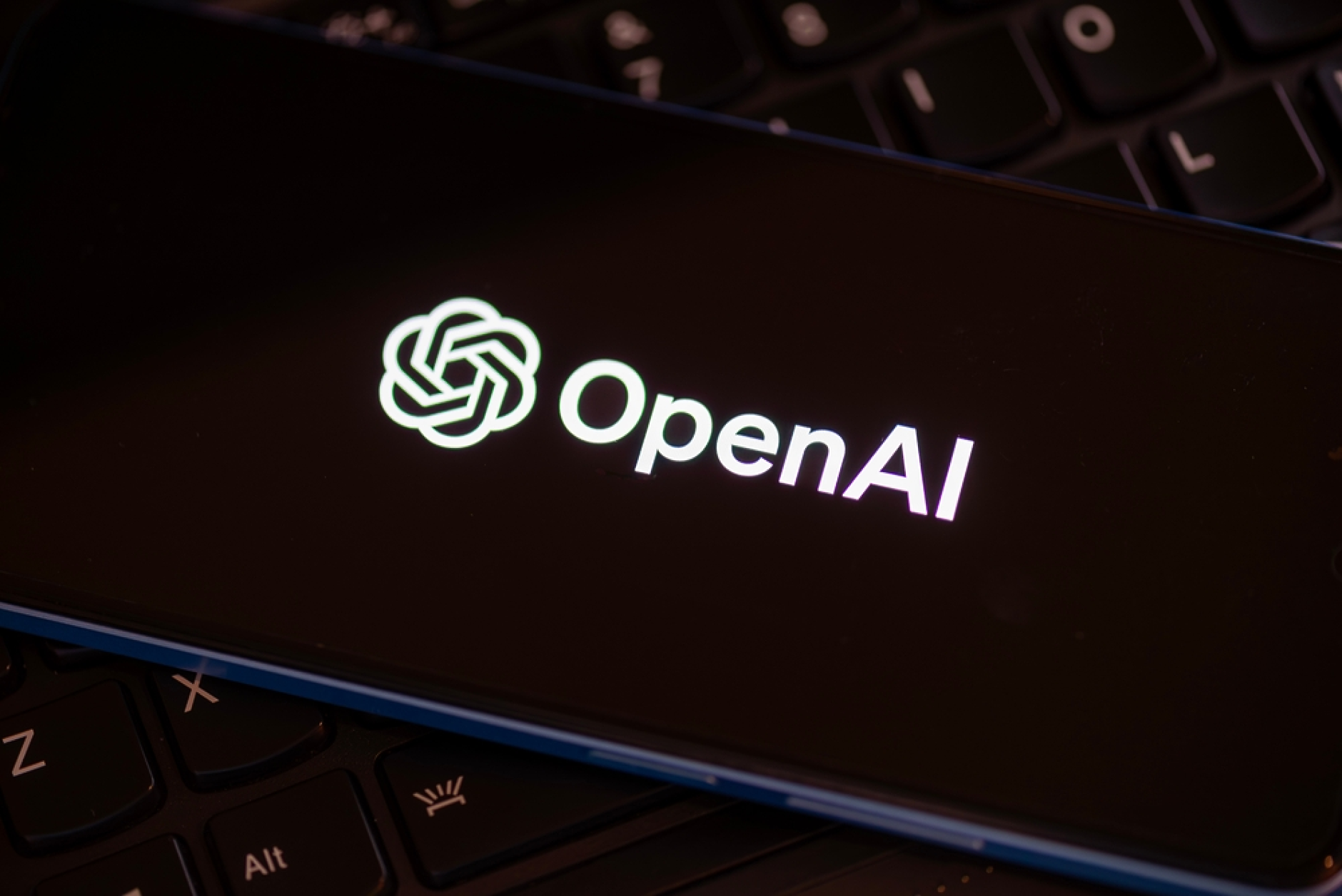 Разработчикът на ChatGPT ще си партнира с правителството на Великобритания