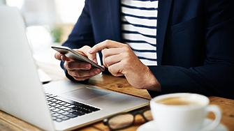 И трите мобилни оператора у нас регистрират спад на абонатите