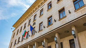 Средният лихвен процент по жилищните кредити в лева остава на