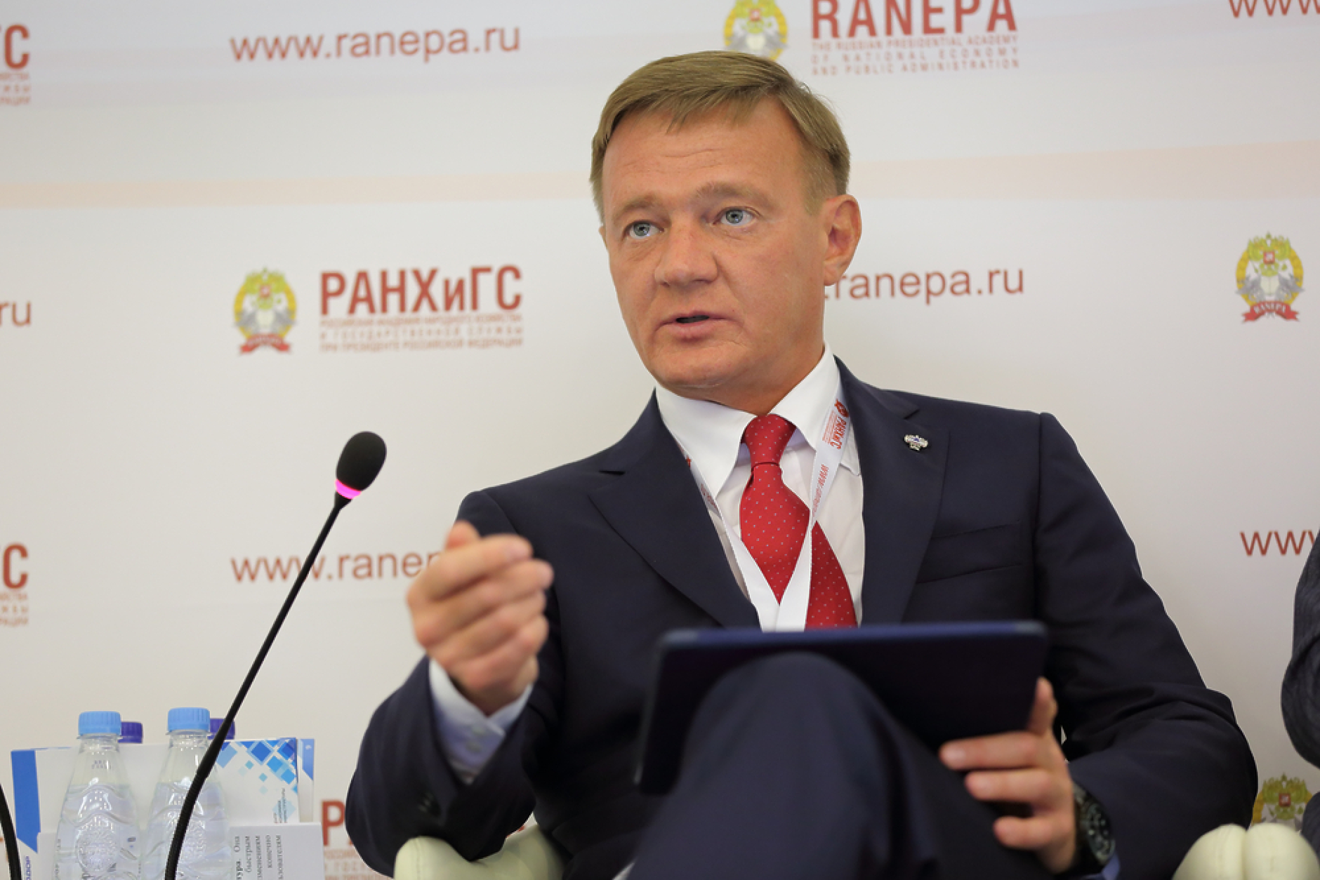 След уволнение от Путин: Бившият министър на транспорта Роман Старовойт е намерен мъртъв, предлолага се самоубийство