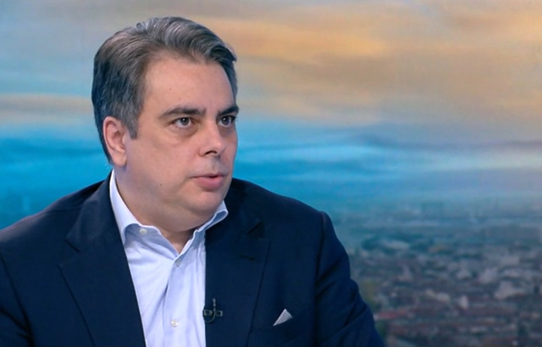 Асен Василев: Опитваме се да махнем Борисов и Пеевски от КПК