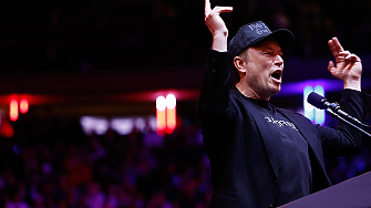 Милиардерът Илон Мъск с богатство от 413 милиарда долара според