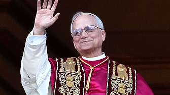 С навършването на 16 август на 100 дни откакто папа