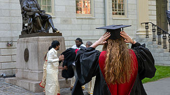 Харвардският университет е готов да отговори на искането на американската