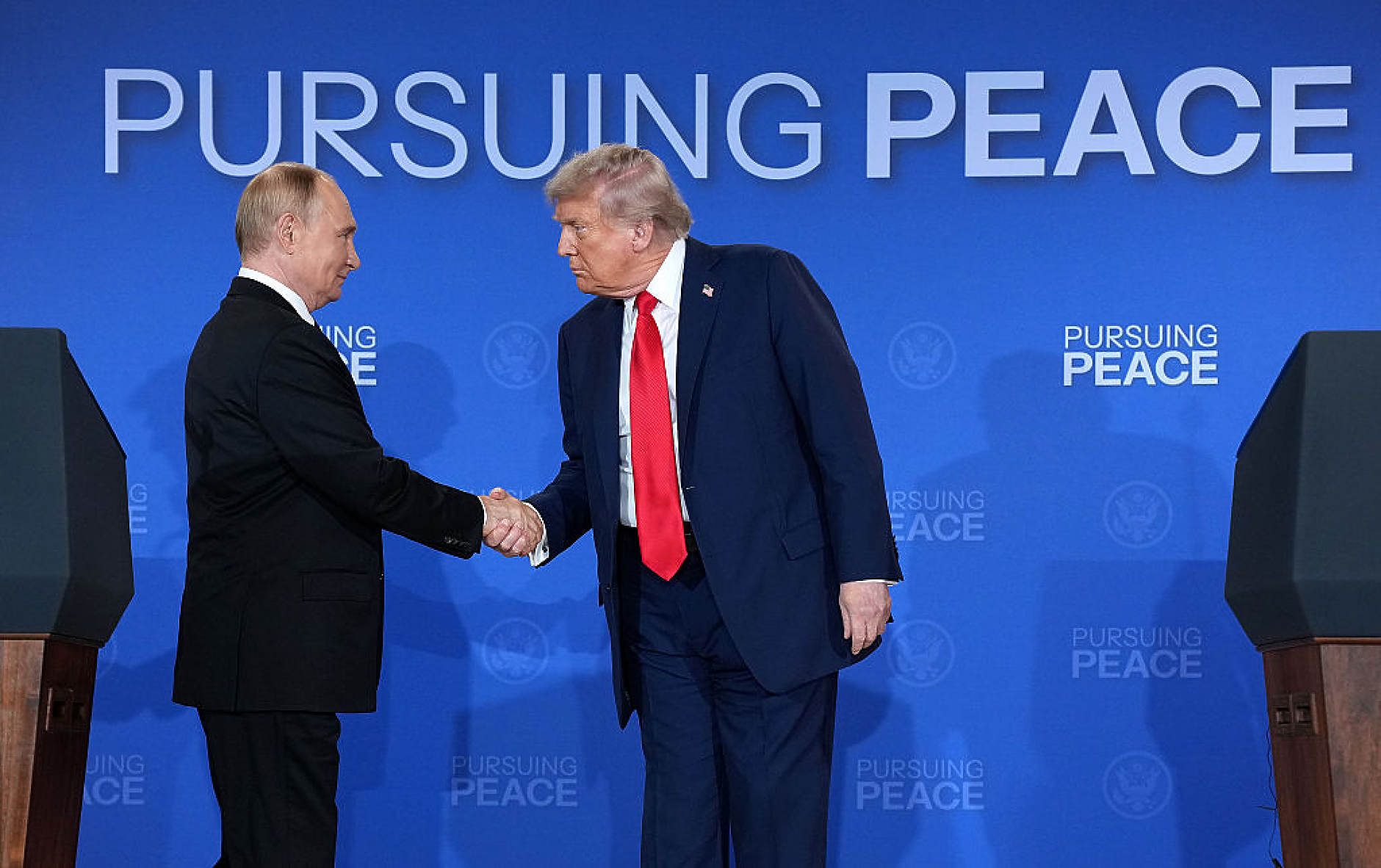 Срещата между Тръмп и Путин приключи. Ще има ли сделка?