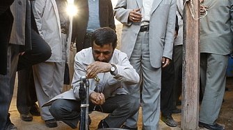 В няколко квартала на Техеран водата е била спряна за