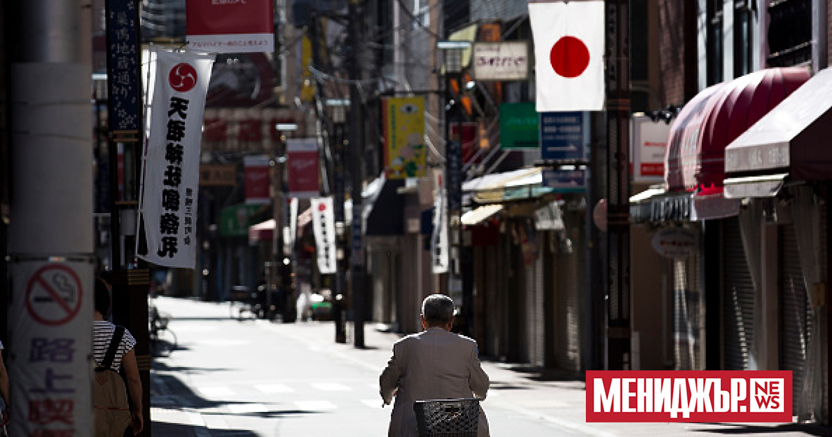 Естественият спад на населението в Япония през 2024 г. е