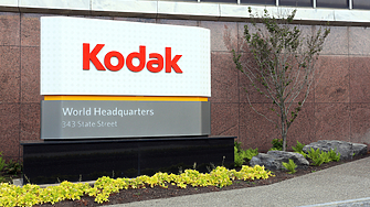 В продължение на десетилетия фотографите по света избираха между Кодак