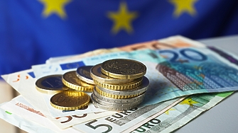 Парите движат света Money makes the world go round в