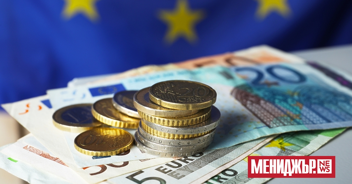 Парите движат света (Money makes the world go round), в