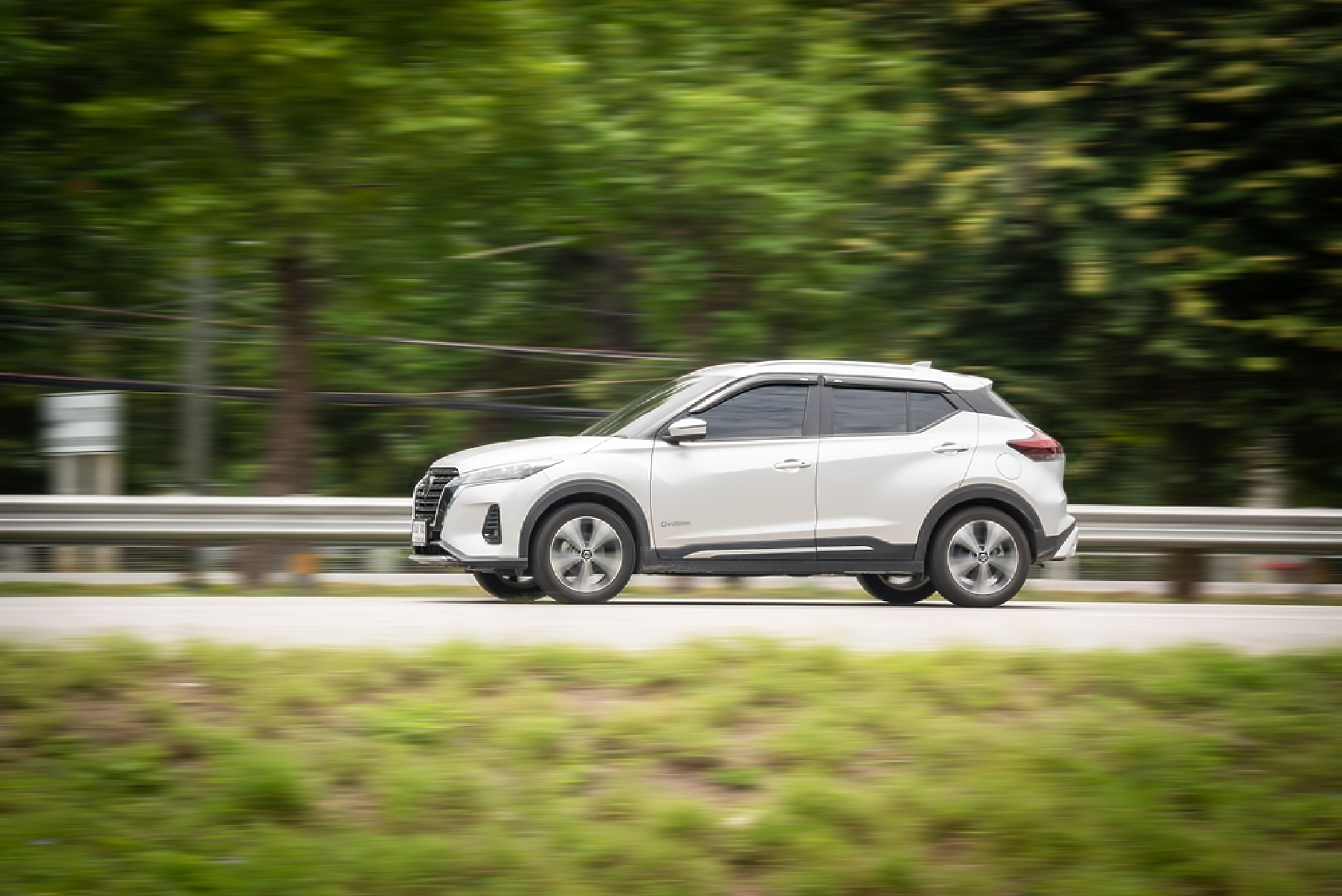 Nissan тества боя, която понижава температурата на автомобилите