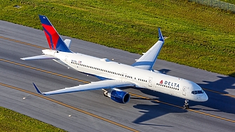 В Съединените щати Airbus A330 900 на Delta Air Lines летящ