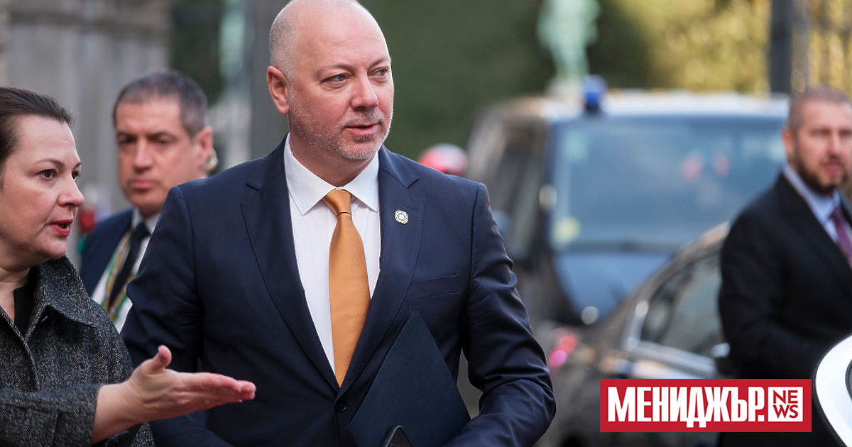 Внесеният вот на недоверие е прокламиран като един изключителен труд