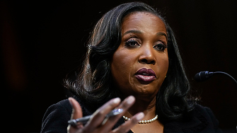 Федерален съдия в окръг Колумбия временно блокира опита на президента