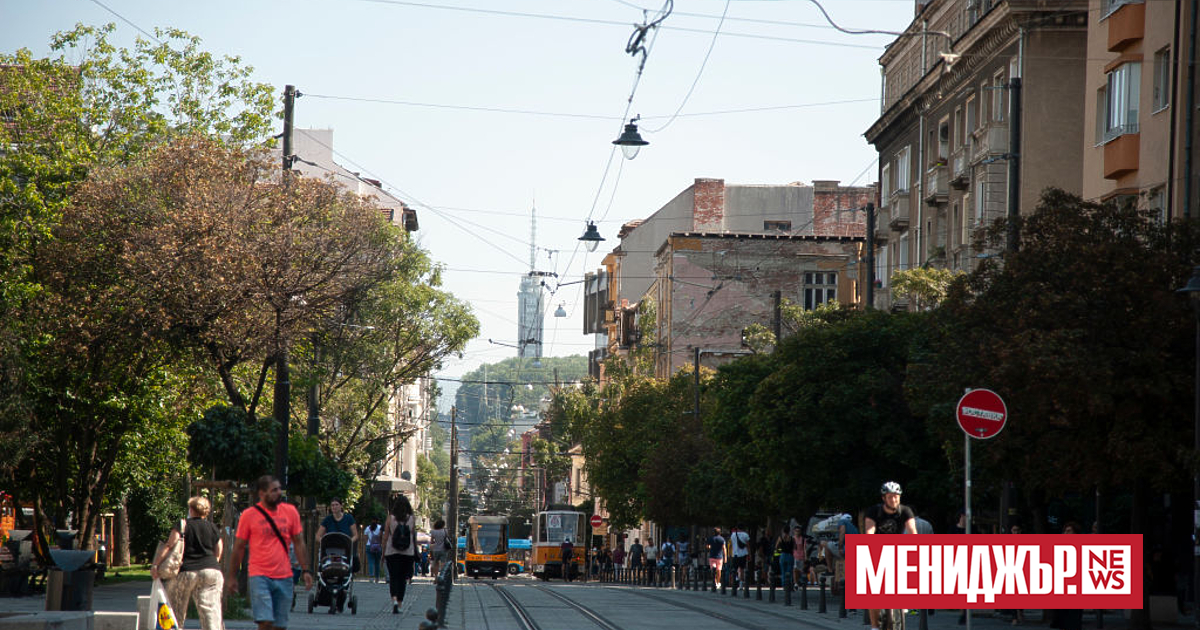 От днес се възстановява движението на трамваите по столичната улица