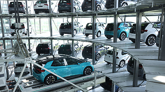 Кризата в германската автомобилна индустрия може да се задълбочи сочи ново