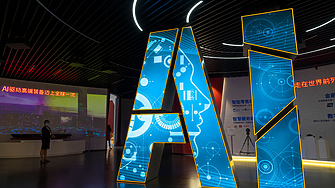 Инвестициите на Microsoft в ИИ стимулират облачния бизнес, Alphabet разочарова инвеститорите