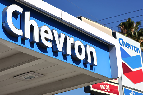 Chevron търси диверсифициран подход към инвестициите в рафинерии