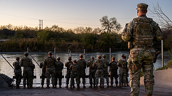 Американските власти планират да разположат 200 служители на имиграционната и