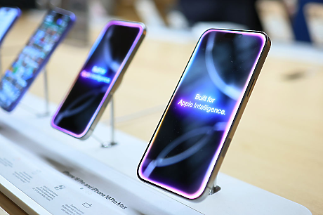 Apple планира AI обновяване на Siri, за да се конкурира с ChatGPT