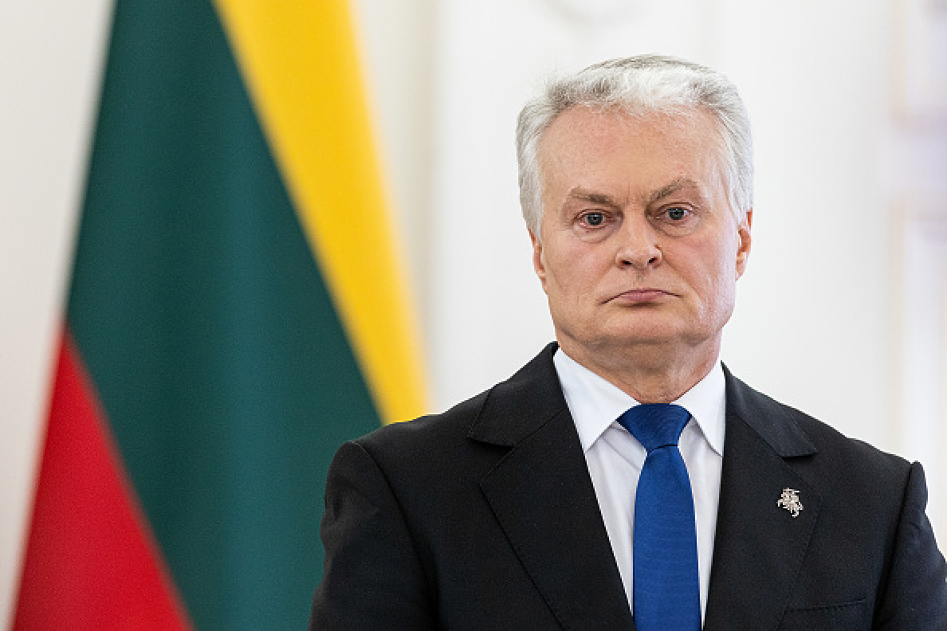 Дрон попречи на кацането във Вилнюс на самолета с литовския президент