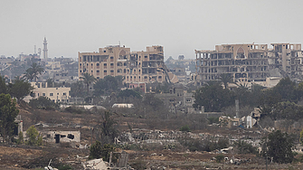 Днес израелските военни заявиха че палестинците в град Газа трябва