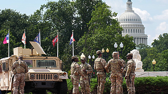 Американският президент Доналд Тръмп обяви че Чикаго и Ню Йорк