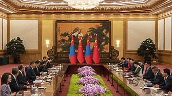 На 2 септември 1945 г  на тържествена церемония Япония подписва Акт за