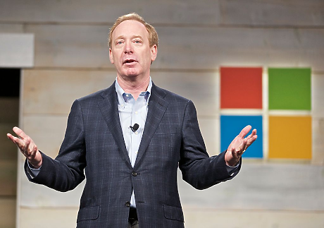 Microsoft уволни служители заради влизане с взлом в кабинета на президента Брад Смит