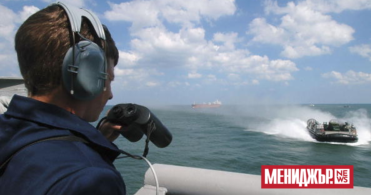 Командването на ВМС на САЩ е прехвърлило осем кораба във