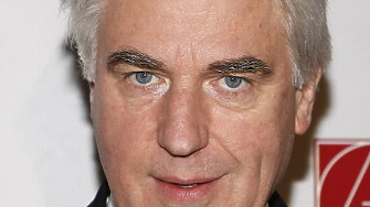 Художникът постановчик Стюарт Крейг който е работил по всички части на