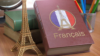 Министърът на образованието на Франция Елизабет Борн обяви нови мерки които ще