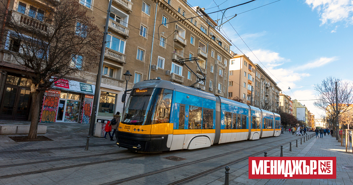 Ремонт на трамвайния релсов път при кръстовището на бул. Евлоги