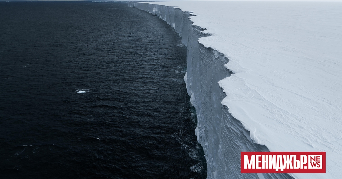 Най-големият ледник в света, наречен A23a, в момента се носи