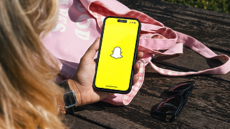 Обвиниха Snapchat, че позволява на наркодилърите да продават на малолетни