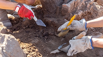 Археолози в Албания са открили римска погребална камера датираща от