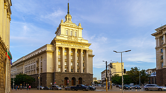 Над 1,5 млн. лева са дарени от физически лица на партиите и коалициите за изборите на 27 октомври 2024 г.