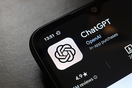 След оплаквания: OpenAI ще реорганизира екипа, отговарящ за поведението на ChatGPT