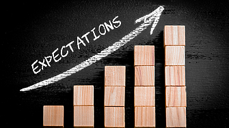 Поставете си реалистични бизнес очаквания и постоянно ги надминавайте