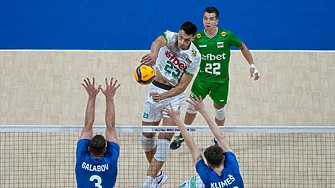 Българският национален отбор по волейбол продължава шеметния си ход на