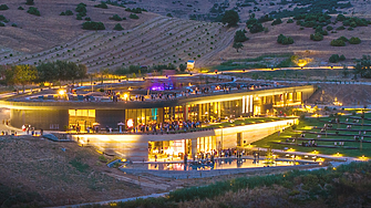 Официално отвори врати AYA Estate Vineyards – първата в България и региона винарна и галерия за съвременно изкуство